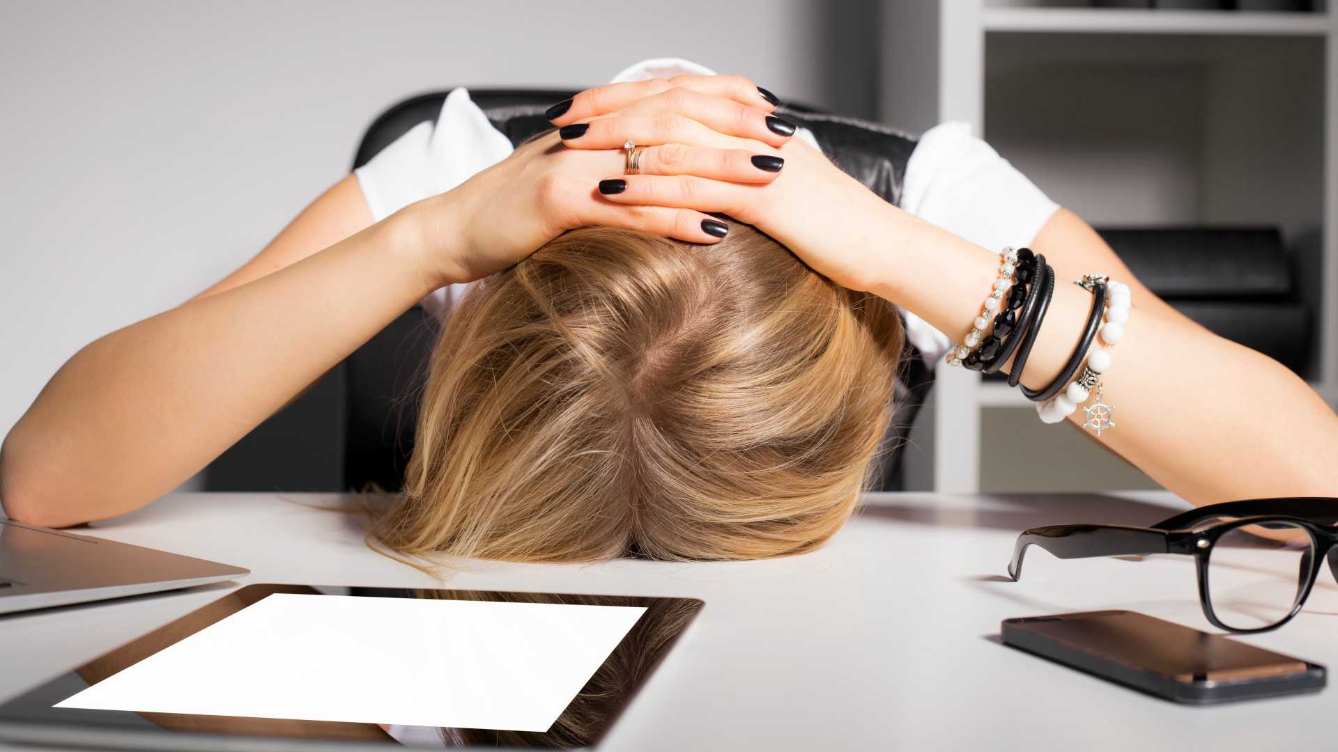 TOP MISTAKES SALESPEOPLE MAKE BUT DON’T REALISE